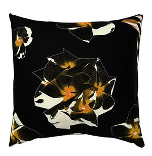 
                  
                    Load image into Gallery viewer, Housse de Coussin. Grand Plumeria Jaune-Noir
                  
                