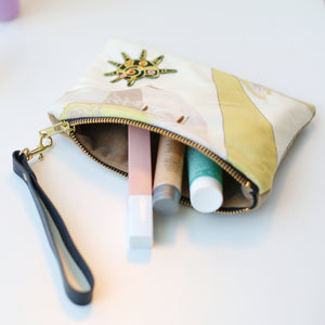 
                  
                    Load image into Gallery viewer, Hanalei d&amp;#39;or escargot bag
                  
                