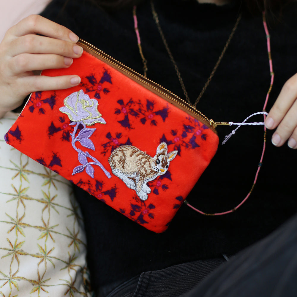 
                  
                    Load image into Gallery viewer, Petit lapin bag
                  
                