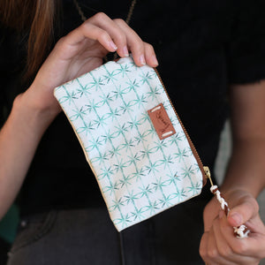 
                  
                    Load image into Gallery viewer, Hoku Palm bag
                  
                