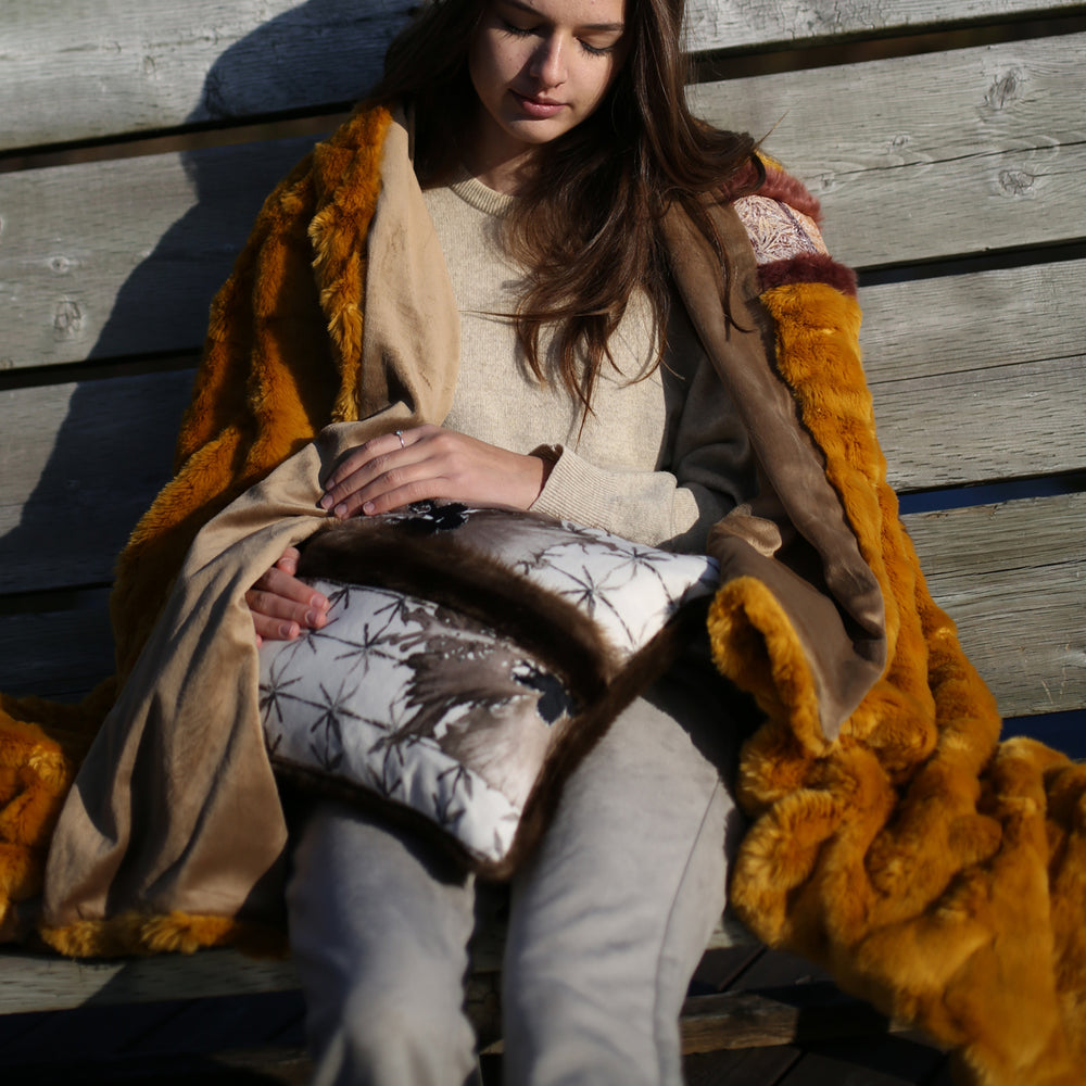 Napali luxury faux-fur and minky blanket