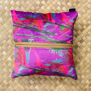 
                  
                    Load image into Gallery viewer, 2 decorative cushions Anahola Fuchsia Crazy 13 x 13 in.
                  
                