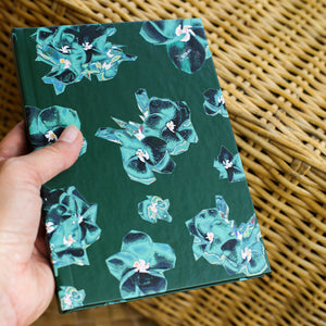 
                  
                    Load image into Gallery viewer, Notebook plumeria green-t
                  
                