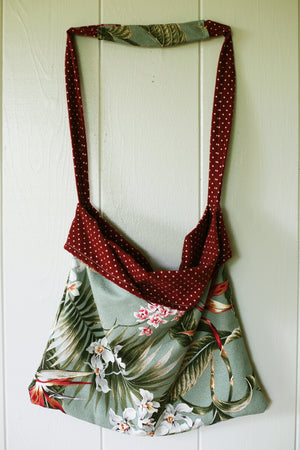 
                  
                    Load image into Gallery viewer, Aloha Beach bag, all solded!
                  
                