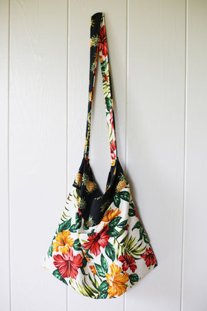 
                  
                    Load image into Gallery viewer, Aloha Beach bag, all solded!
                  
                